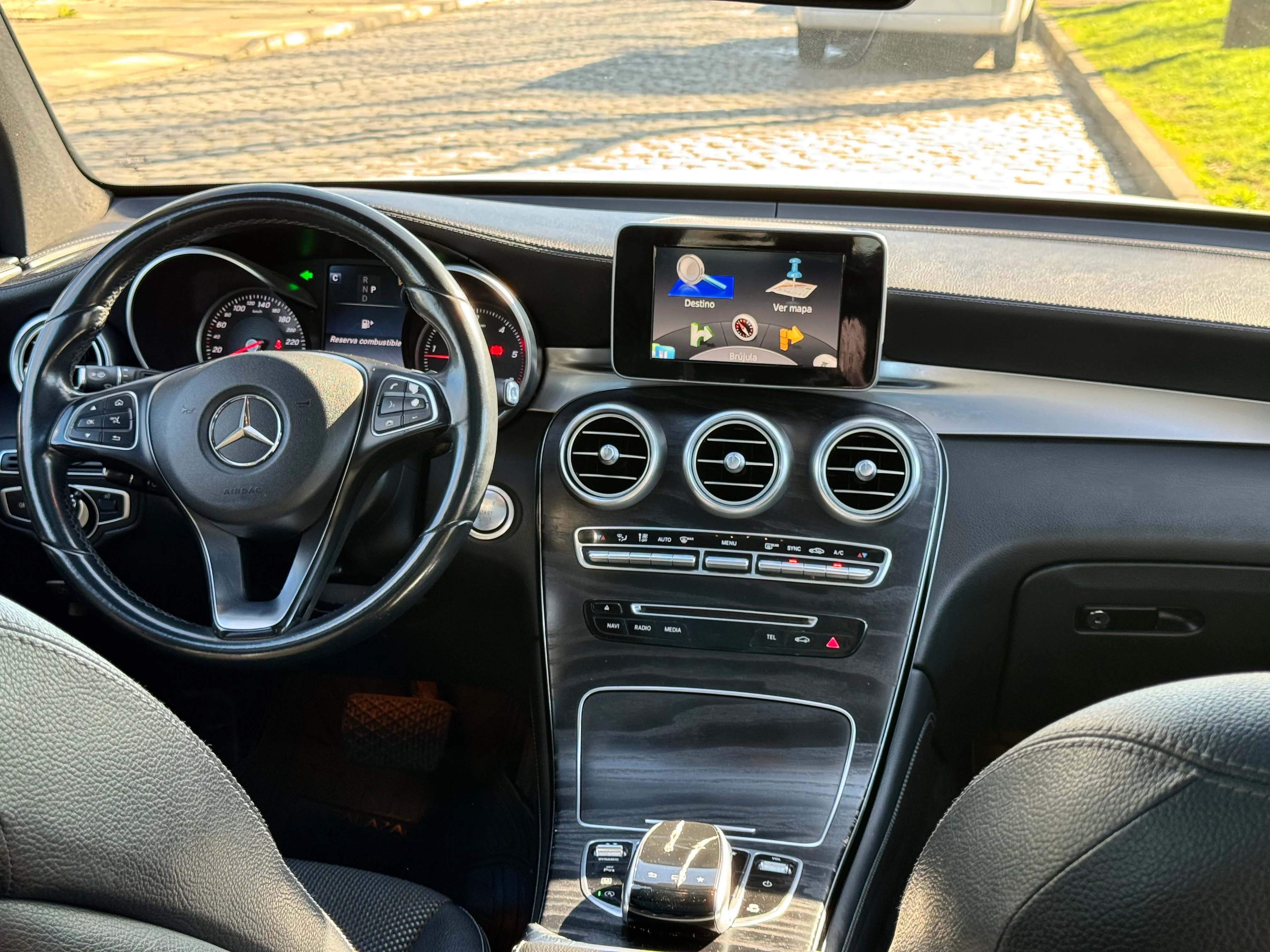 Mercedes Benz GLC 250 D 2016, foto 3
